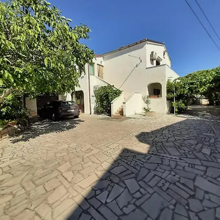 Apartman Ljubica Apartment